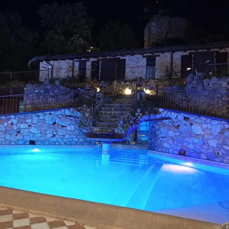 Aparthotel Volo Country