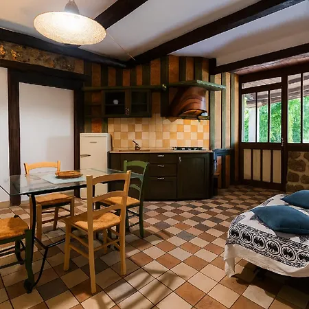 Hotel apartamentowy Volo Country Montecastrilli