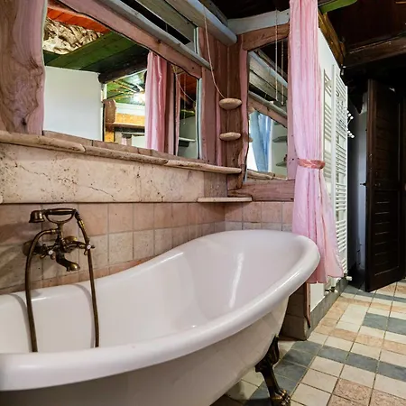 Volo Country Aparthotel *